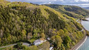 Photo 15- click for photo gallery